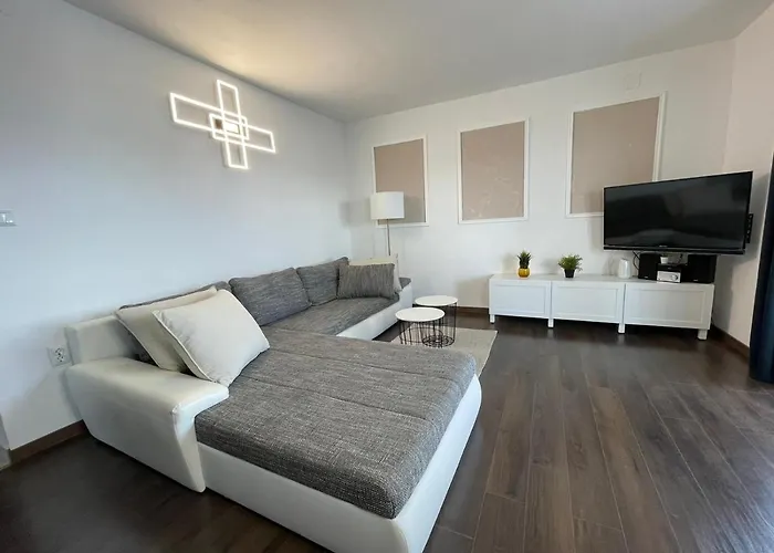 Apartment Aria - Health & Wellness App *